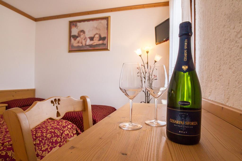 Villa Elena B&B Hotel San Martino Di Castrozza Ngoại thất bức ảnh