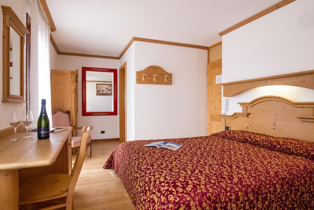Villa Elena B&B Hotel San Martino Di Castrozza Ngoại thất bức ảnh